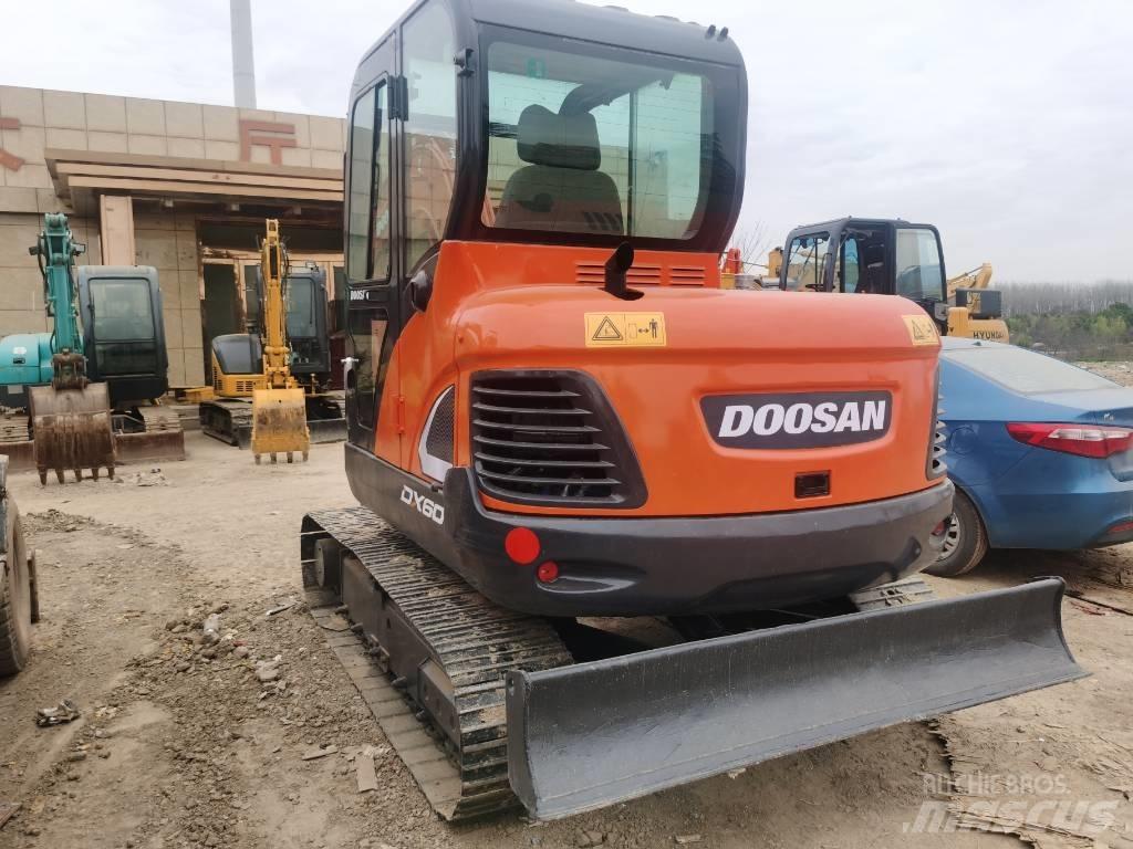 Doosan DX 60 Miniescavatori