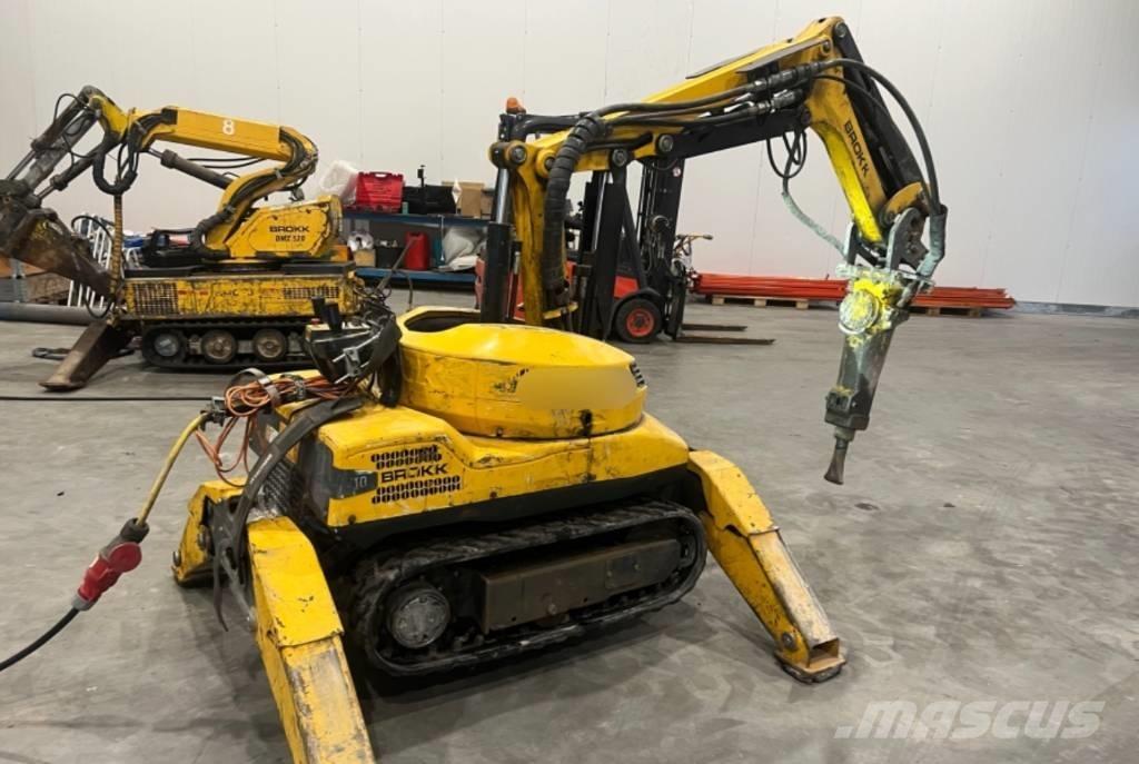 Brokk 110 Escavatori da demolizione