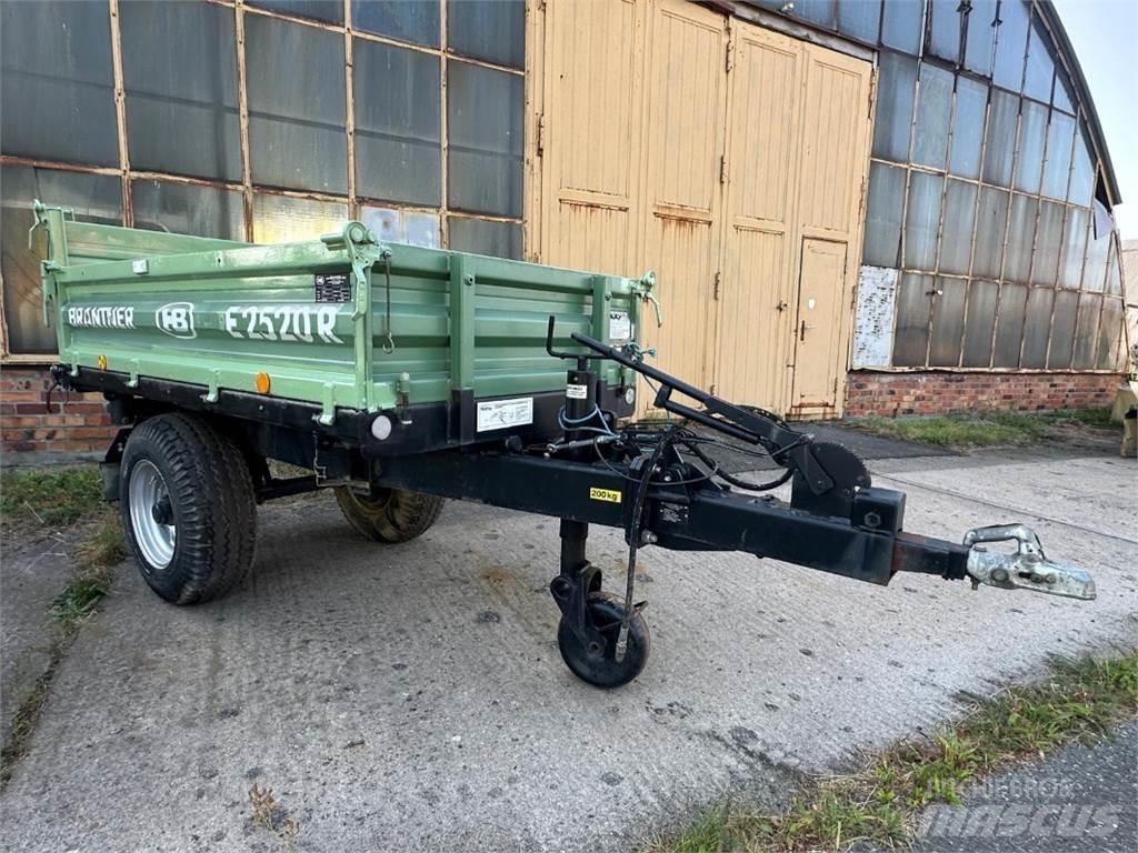 Brantner E 2520 Rimorchi per balle