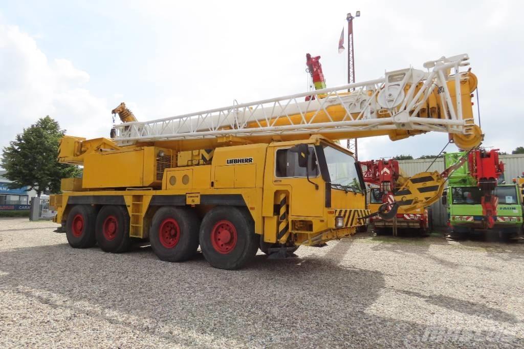 Liebherr LTM 1070-1 Gru per tutti i terreni