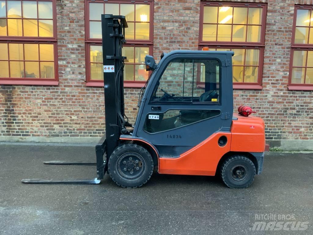 Toyota 02-8 FD F 30 Carrelli elevatori diesel