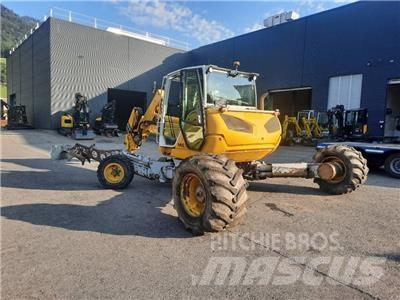 Menzi Muck M525 Escavatori gommati