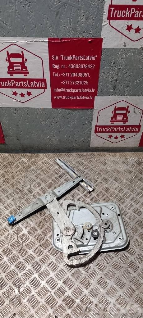 Scania R 440    2572349 Cabine e interni