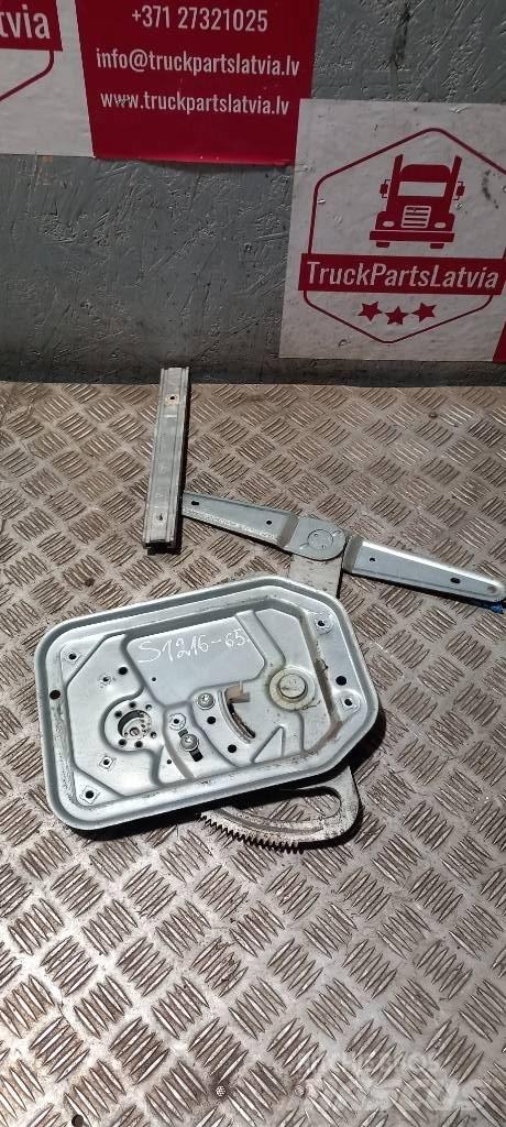 Scania R 440    2572349 Cabine e interni