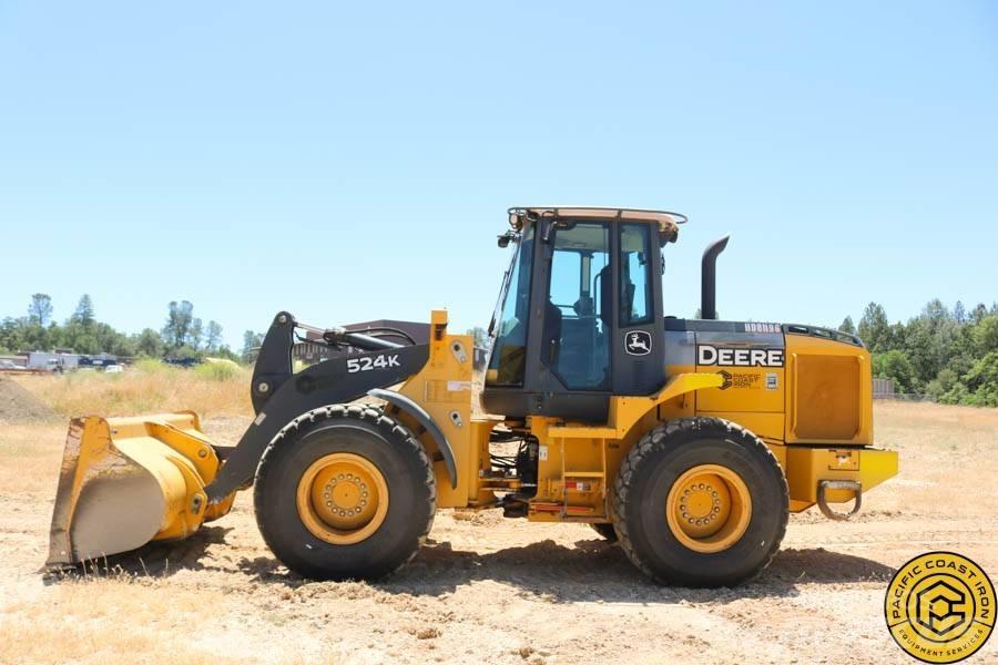 DEERE 524K Pale gommate