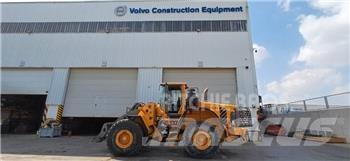 Volvo L 150 F Pale gommate