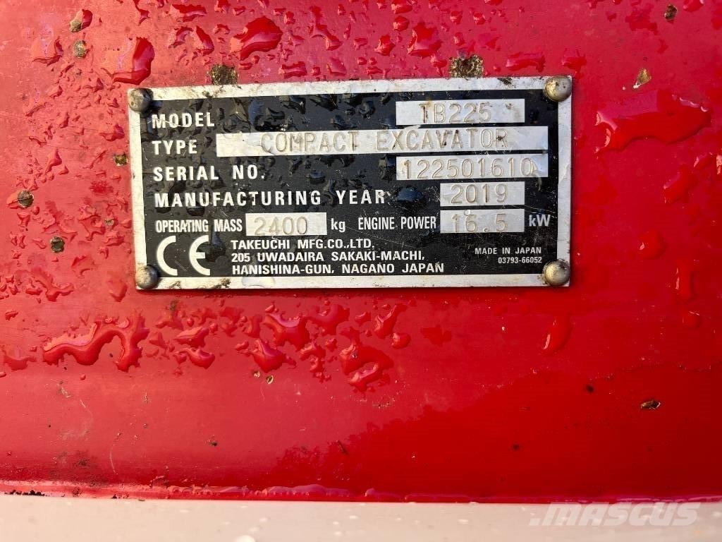 Takeuchi TB 225 Miniescavatori