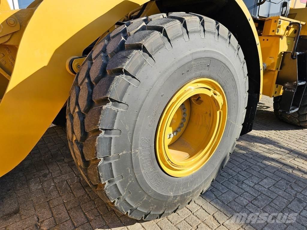 CAT 950L Pale gommate