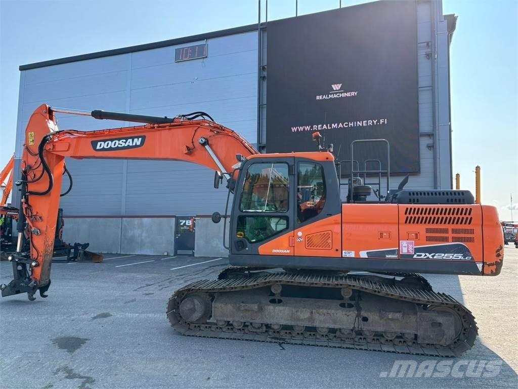 Doosan DX255LC-5 Escavatori cingolati