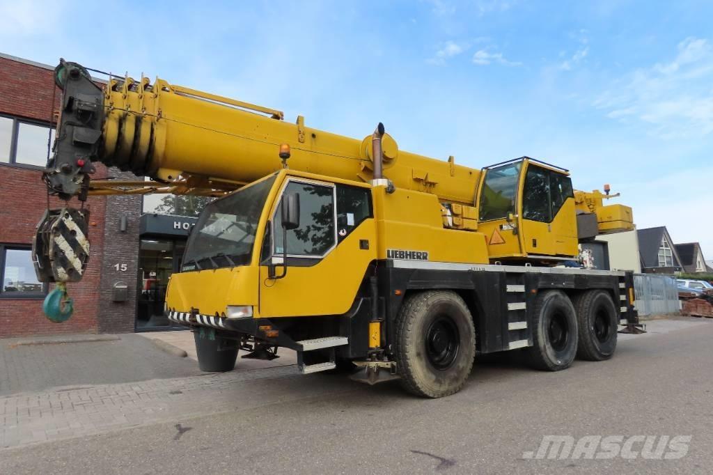 Liebherr LTM 1055-1 Gru per tutti i terreni