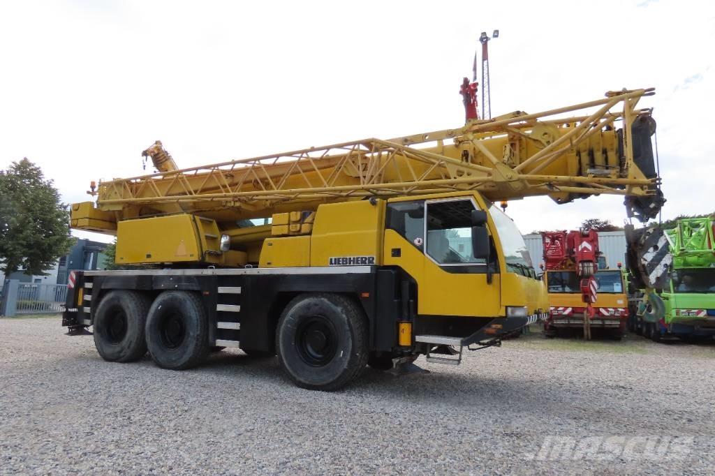 Liebherr LTM 1055-1 Gru per tutti i terreni