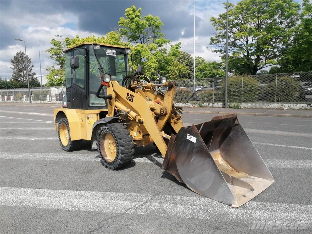 CAT 904B Altri macchinari per caricamento e scavo