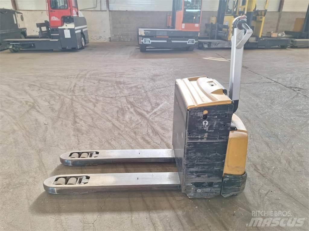 CAT NPP20N Transpallet uomo a terra