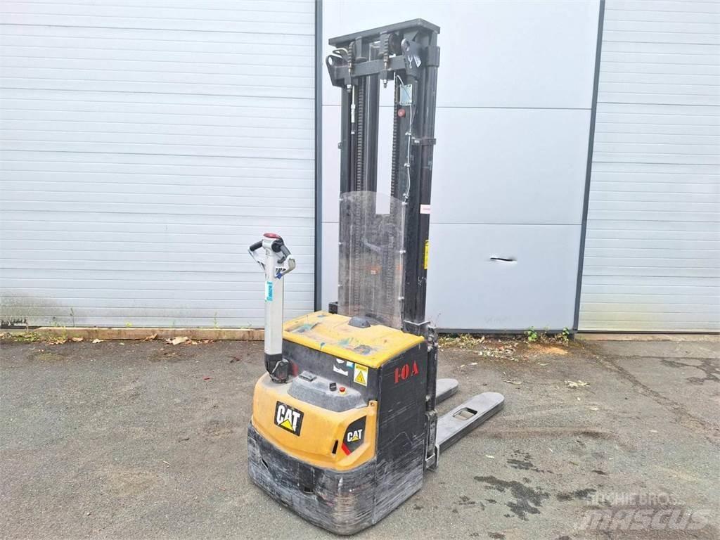 CAT NSP16N2 Transpallet uomo a terra