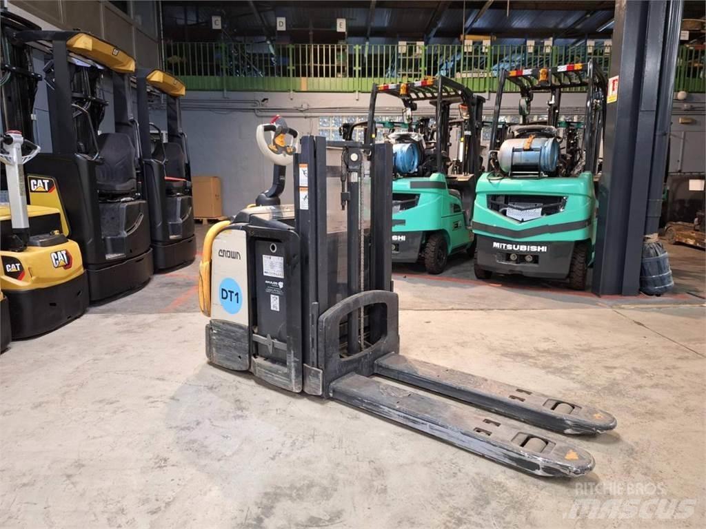 Crown DT3040 Carelli stoccatori  automatici-usati