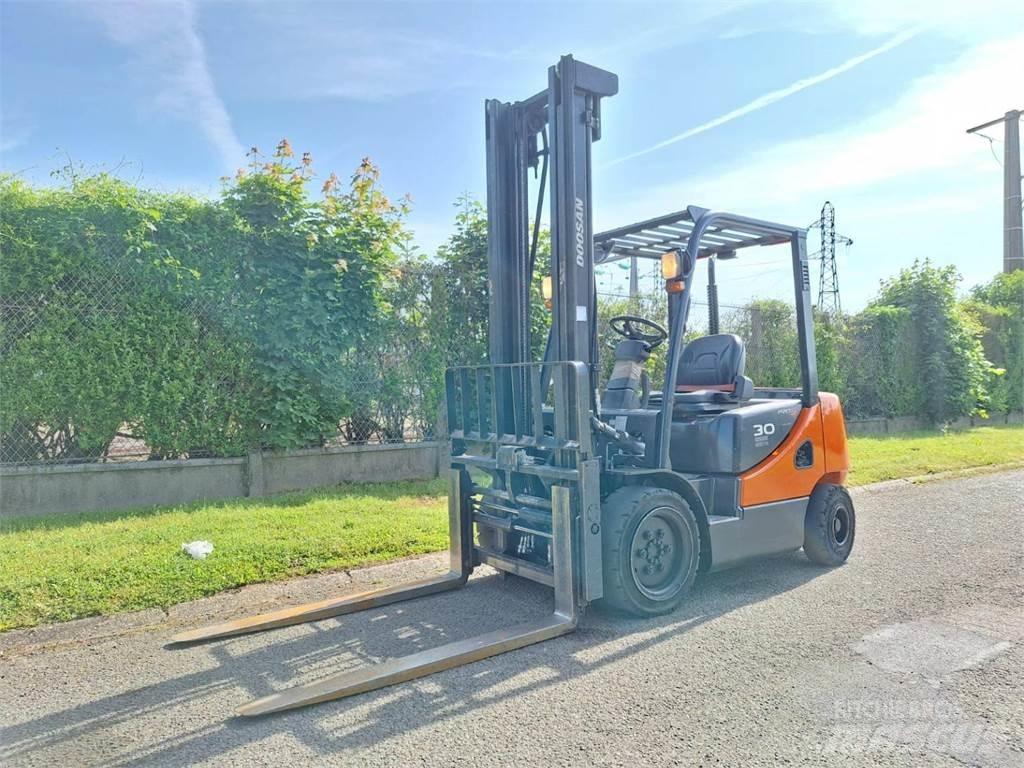 Doosan D30S 5 Carrelli elevatori-Altro