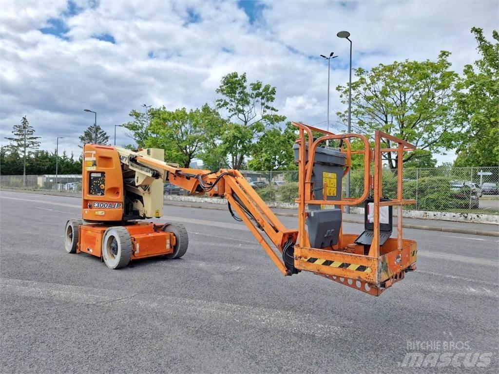 JLG E300AJP Piattaforme cingolate, Piattaforme a ragno e Montacarichi