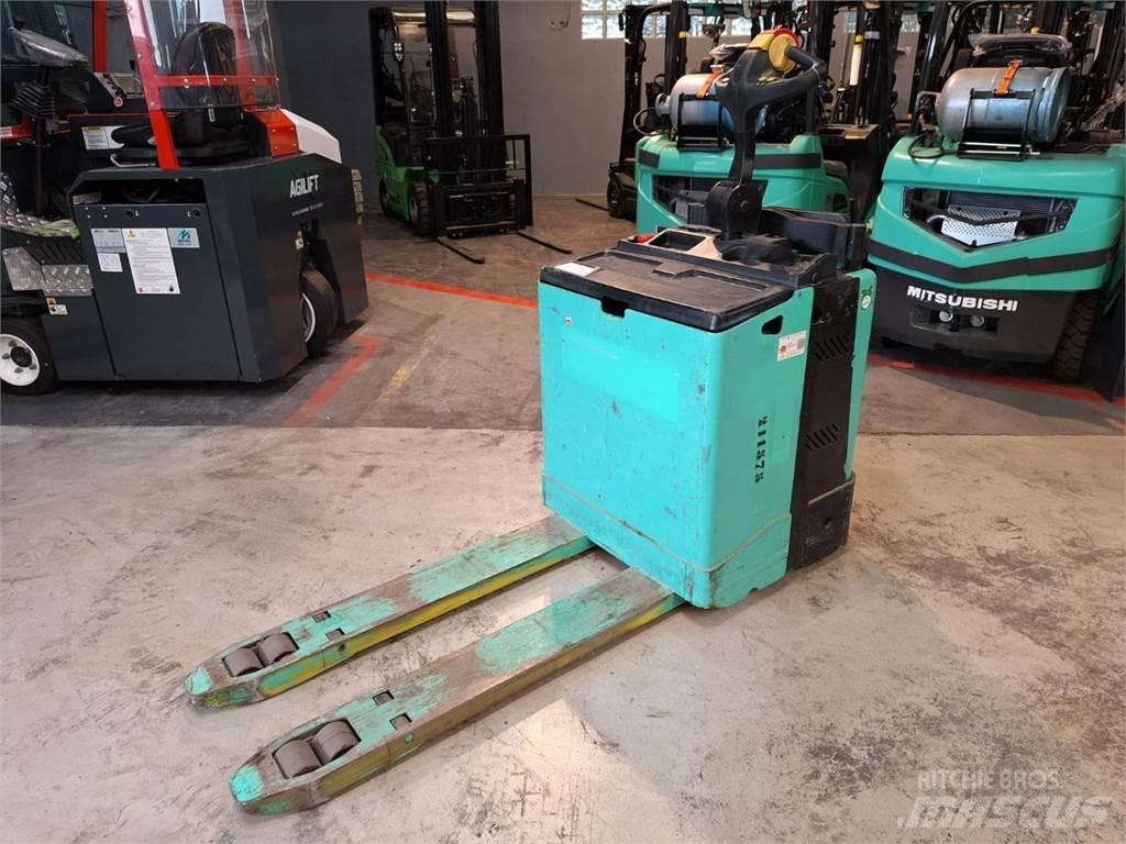 Yale MP20X Transpallet uomo a terra