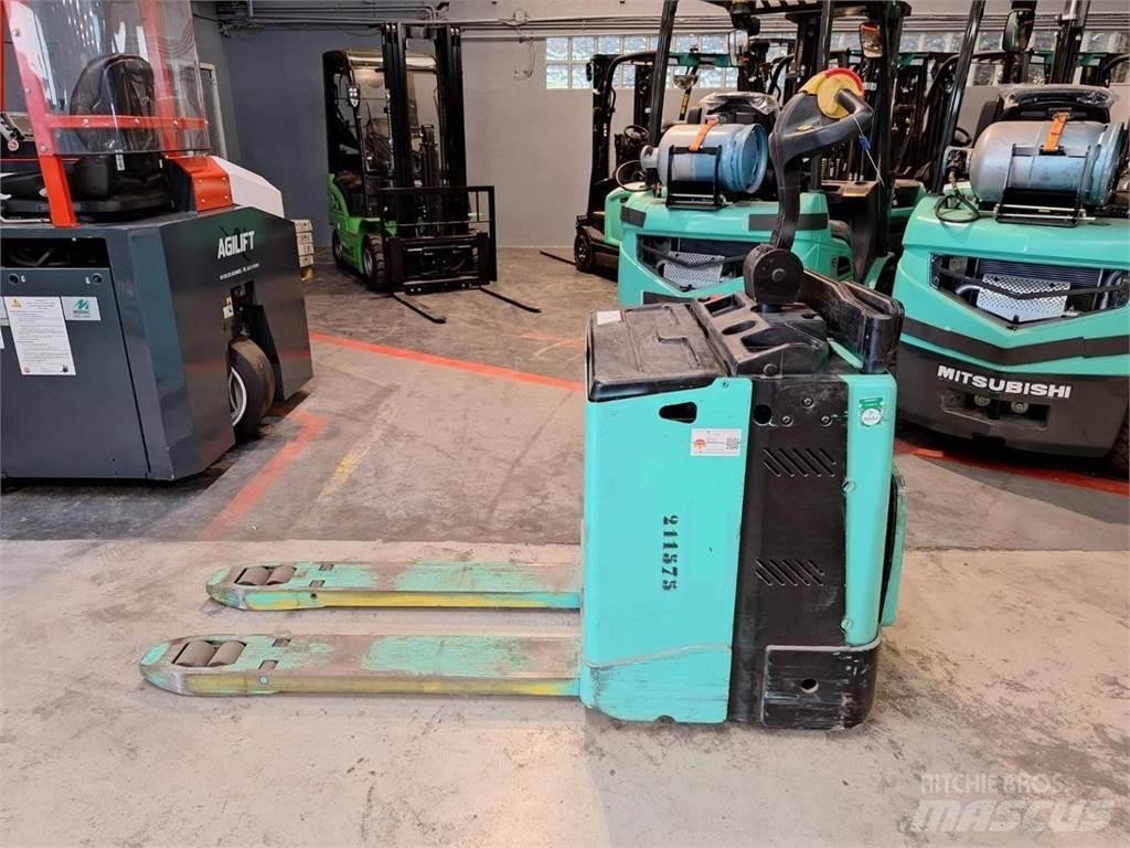 Yale MP20X Transpallet uomo a terra