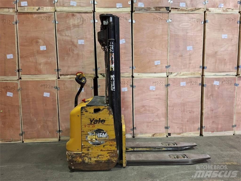 Yale MS14 Transpallet uomo a terra
