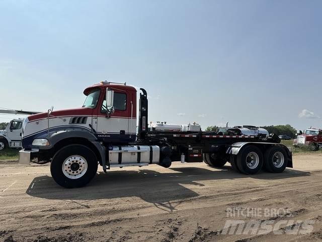 Mack GRANITE Furgoni altro