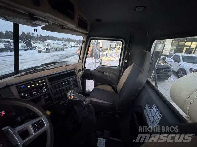 Mack GRANITE Furgoni altro