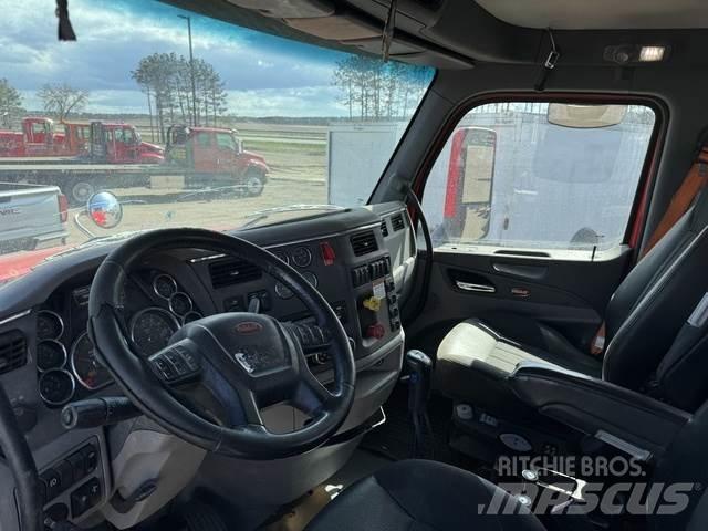 Peterbilt 567 Furgoni altro
