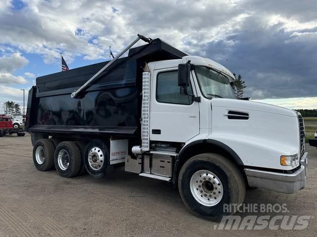 Volvo VHD Furgoni altro