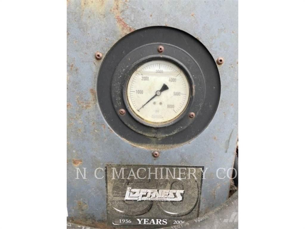  73AXH427 Mini Pale Gommate