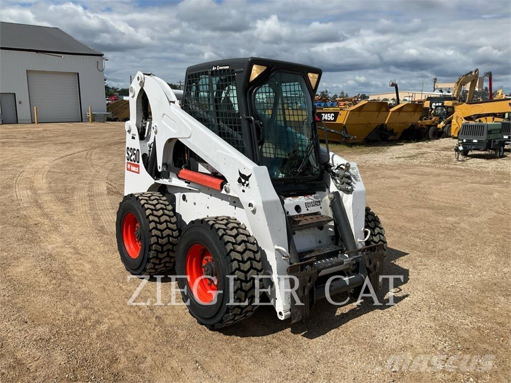 Bobcat S250 Mini Pale Gommate