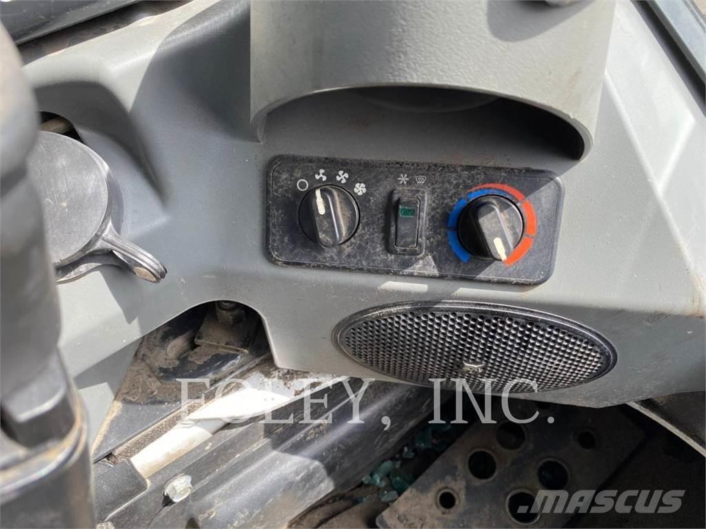 Bobcat S770 Mini Pale Gommate