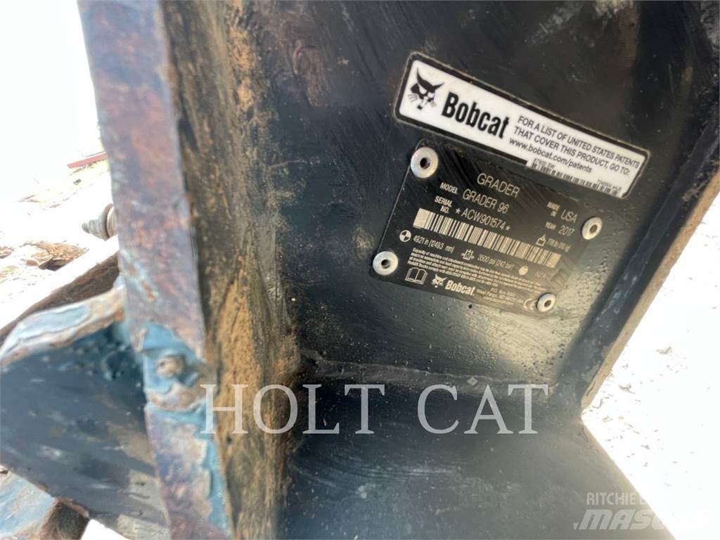 Bobcat T66 Pale cingolate