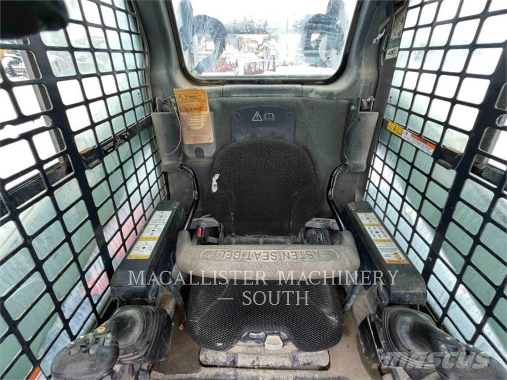 Bobcat T740 Pale cingolate