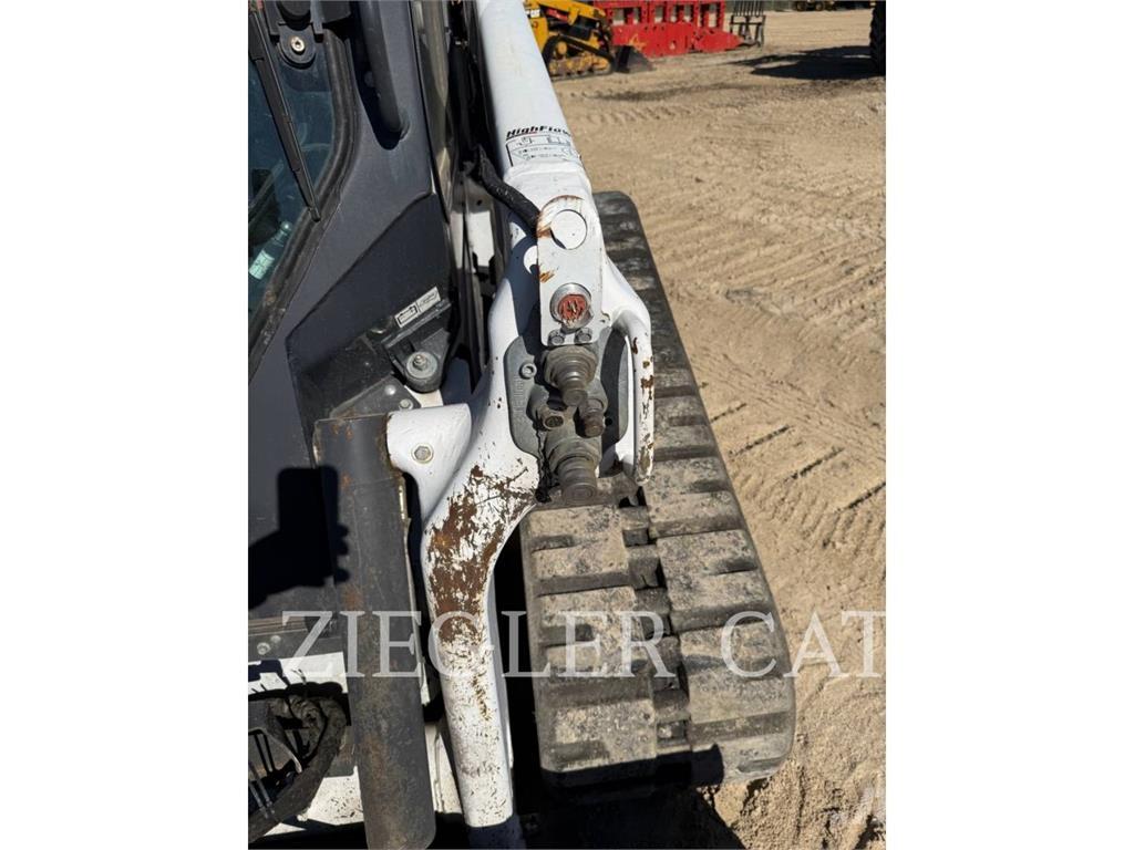 Bobcat T76 Pale cingolate