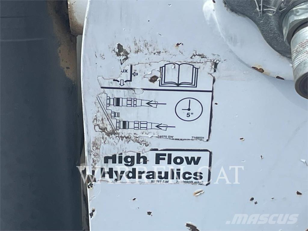 Bobcat T770 Pale cingolate