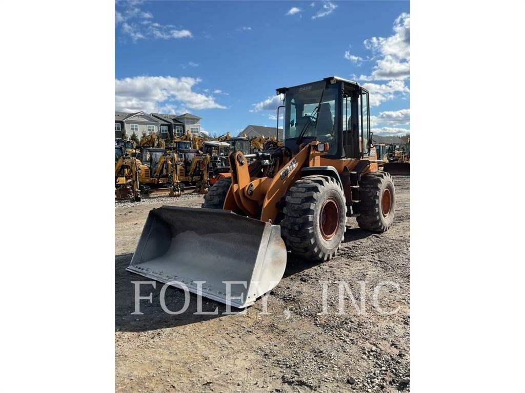 CASE 521F Pale gommate