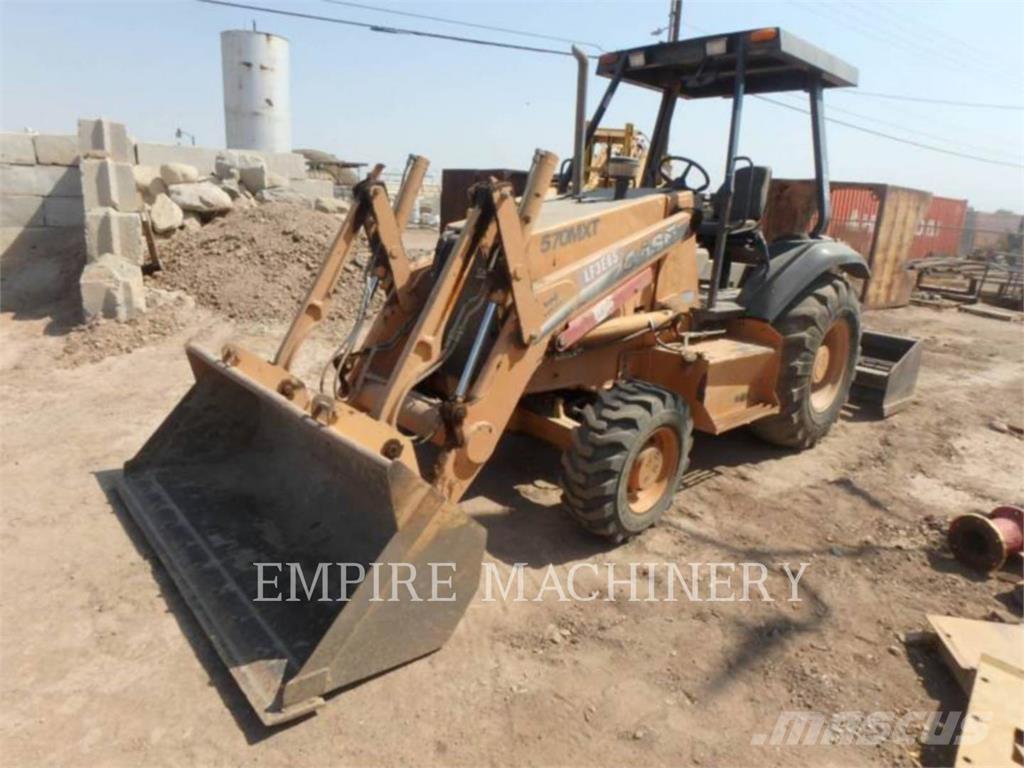 CASE 570LXT Pale gommate