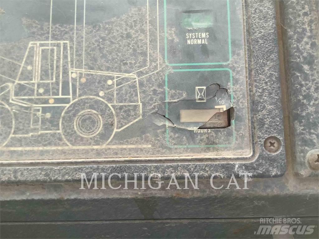 CASE 621B Pale gommate
