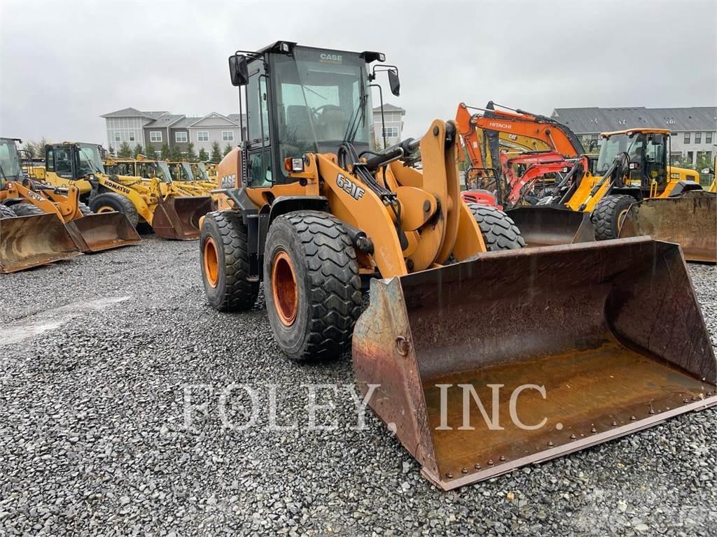 CASE 621F Pale gommate