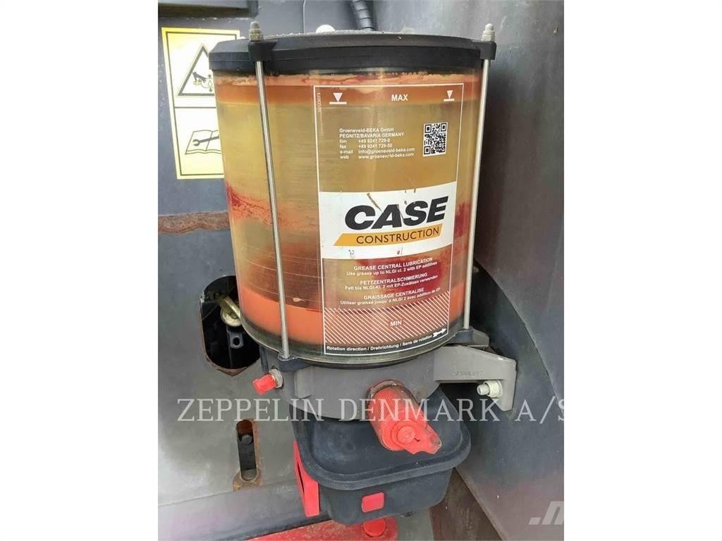 CASE 921GXR Pale gommate