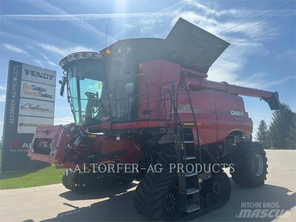 Case IH 8250 Mietitrebbiatrici