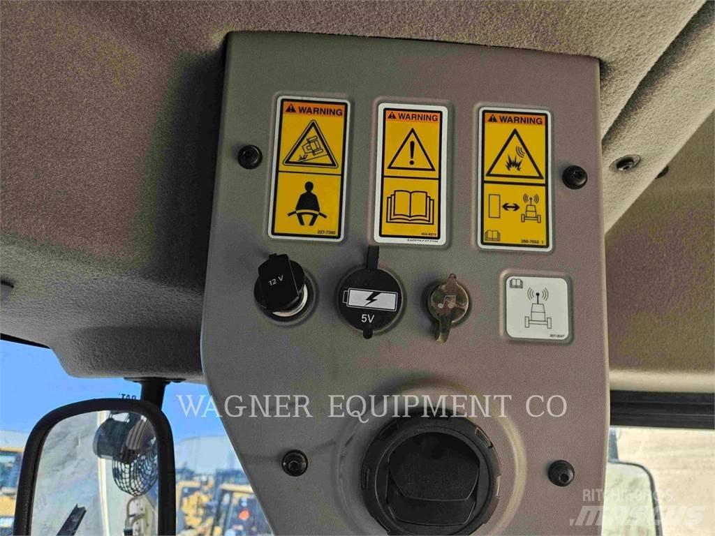 CAT 120 Motorgraders