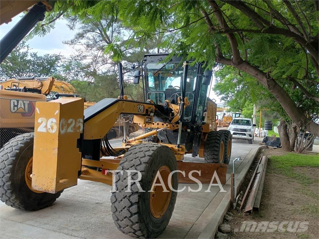CAT 120 Motorgraders