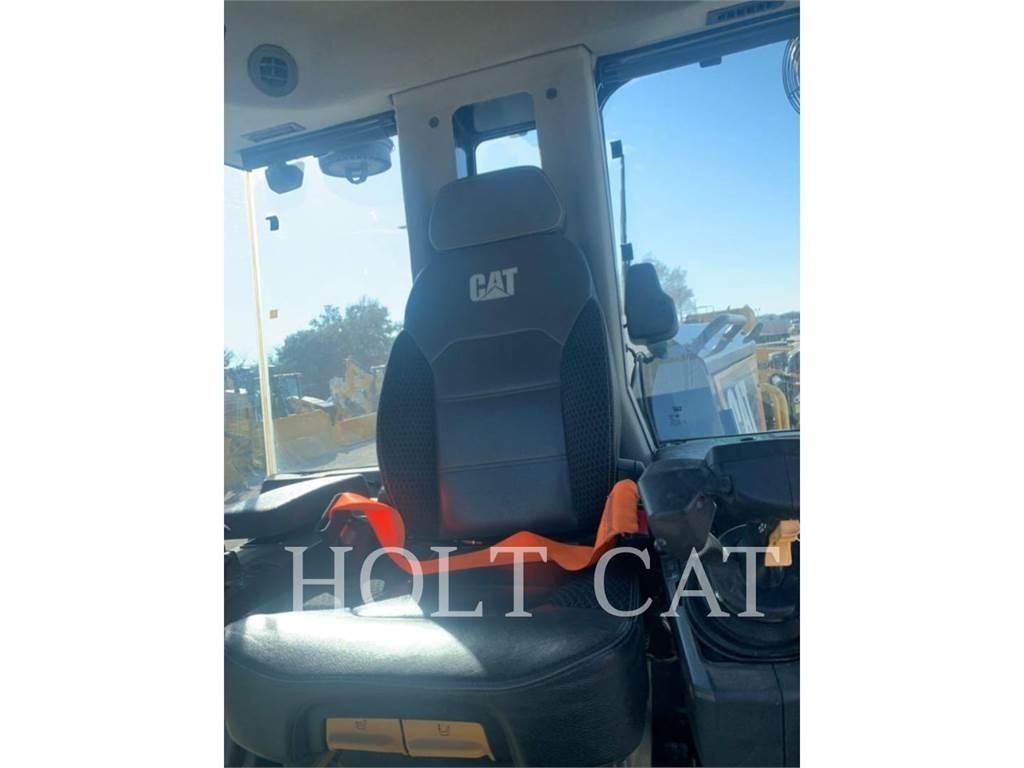 CAT 120AWD JOY Motorgraders