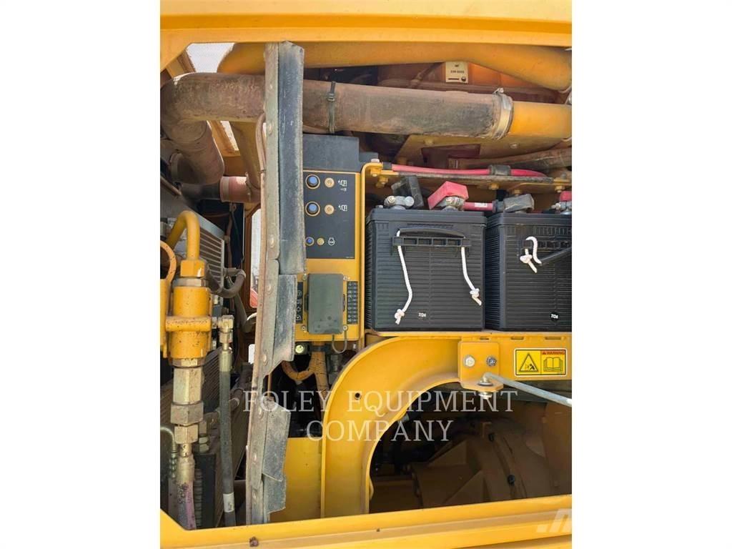 CAT 12M2 Motorgraders