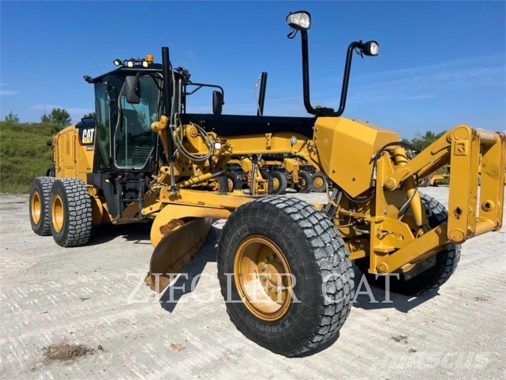 CAT 12M2 Motorgraders