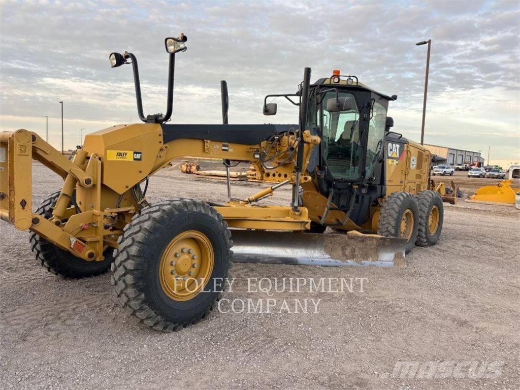 CAT 12M2 Motorgraders