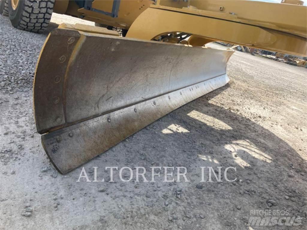 CAT 140-15AWD Motorgraders