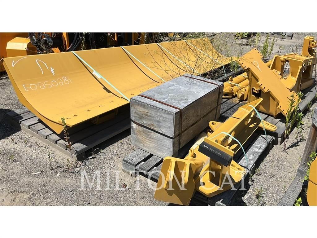 CAT 140 MASTLESS WING Spazzaneve