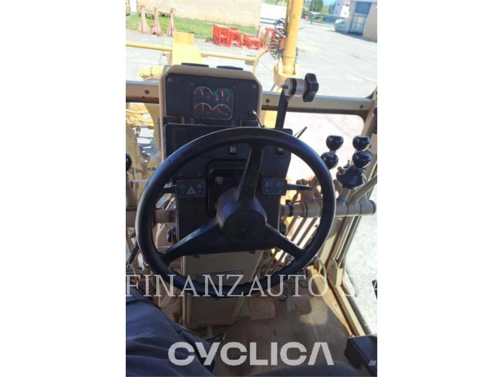 CAT 140H Motorgraders